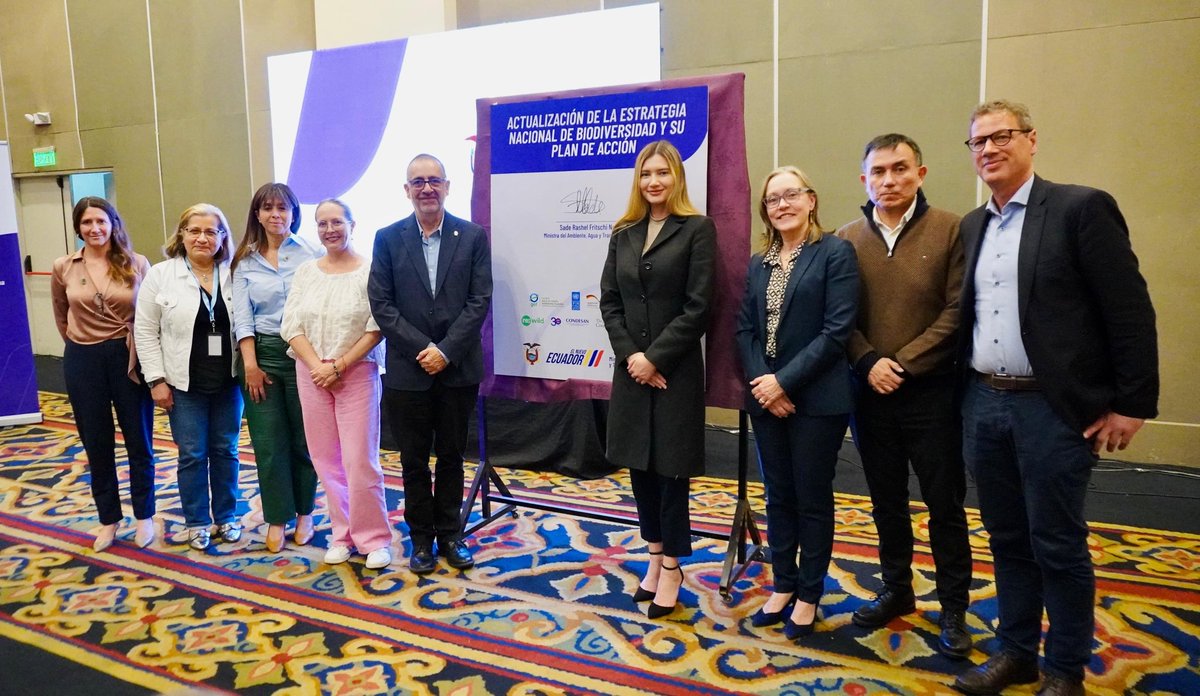 EcuadorMAE's tweet photo. La ministra @SadeFritschiEc, junto a Matilde Mordt, representante de @PNUDEcuador, presentaron el inicio de la revisión y actualización de medio término de la Estrategia Nacional de Biodiversidad, que es liderada por @Ambiente_Ec. https://t.co/NhDF2Eyh3C