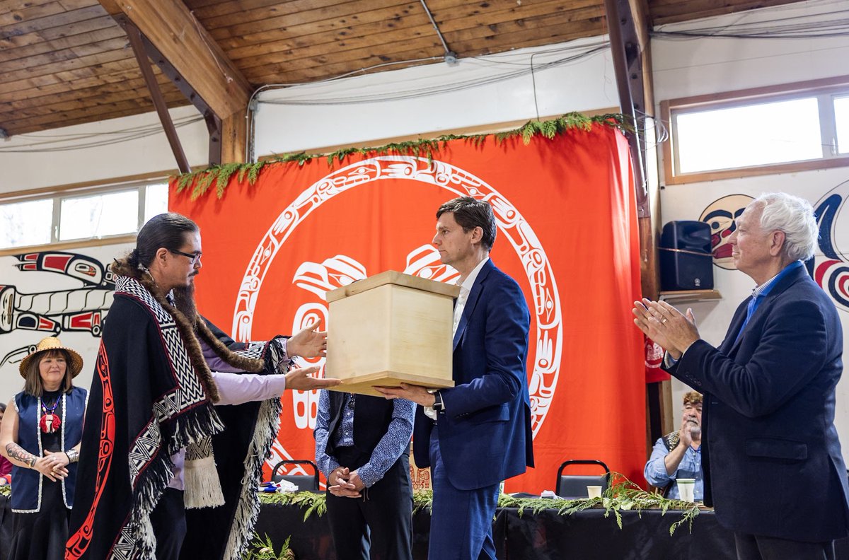 We are moving beyond a place where the Haida Nation’s rights were denied to a place where they are recognized and upheld. This agreement offers greater stability for the people of Haida Gwaii thanks to cooperation, not litigation. (2/3)