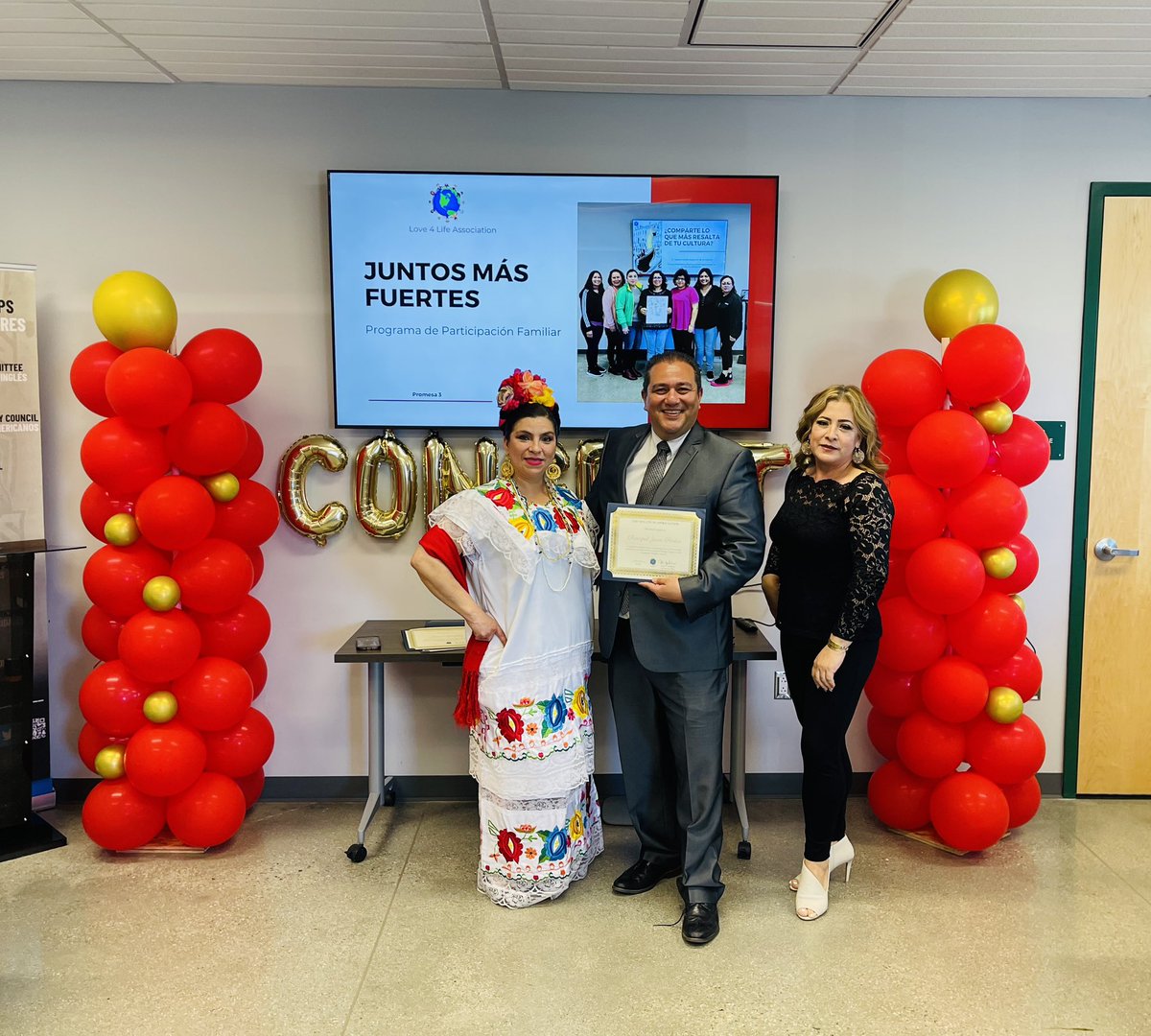 Love4lifeassoc's tweet photo. Congratulations to our amazing parents for completing the Love 4 Life Association Stronger Together Pledge 3 Series at Perris Union High School District. ✨✨✨

#ParentEngagement #PUHSD #PerrisHighSchool  #MakingADifference #Love4LifeAssociation https://t.co/LTwo0l4c5B