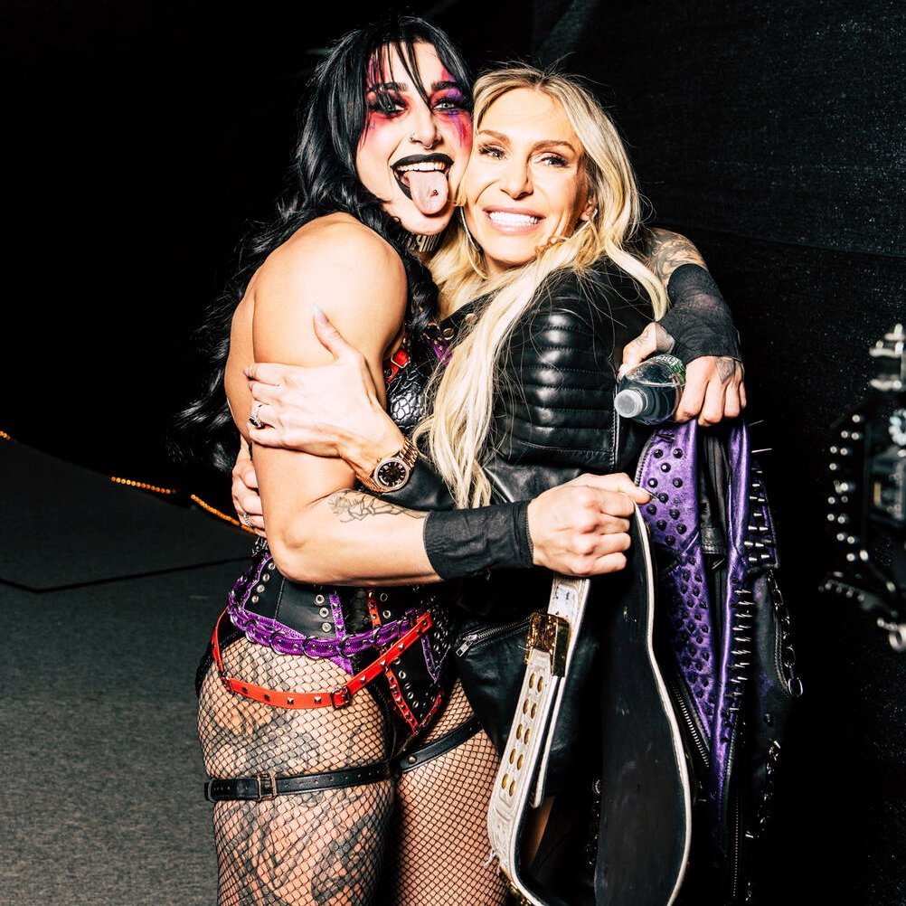 VanDamageCTRL's tweet photo. Queen of the Ring could be for the vacant title now... 

Too soon? https://t.co/YteOzqhdnF