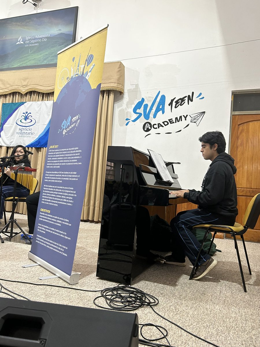 Hugo Cameron tweet media