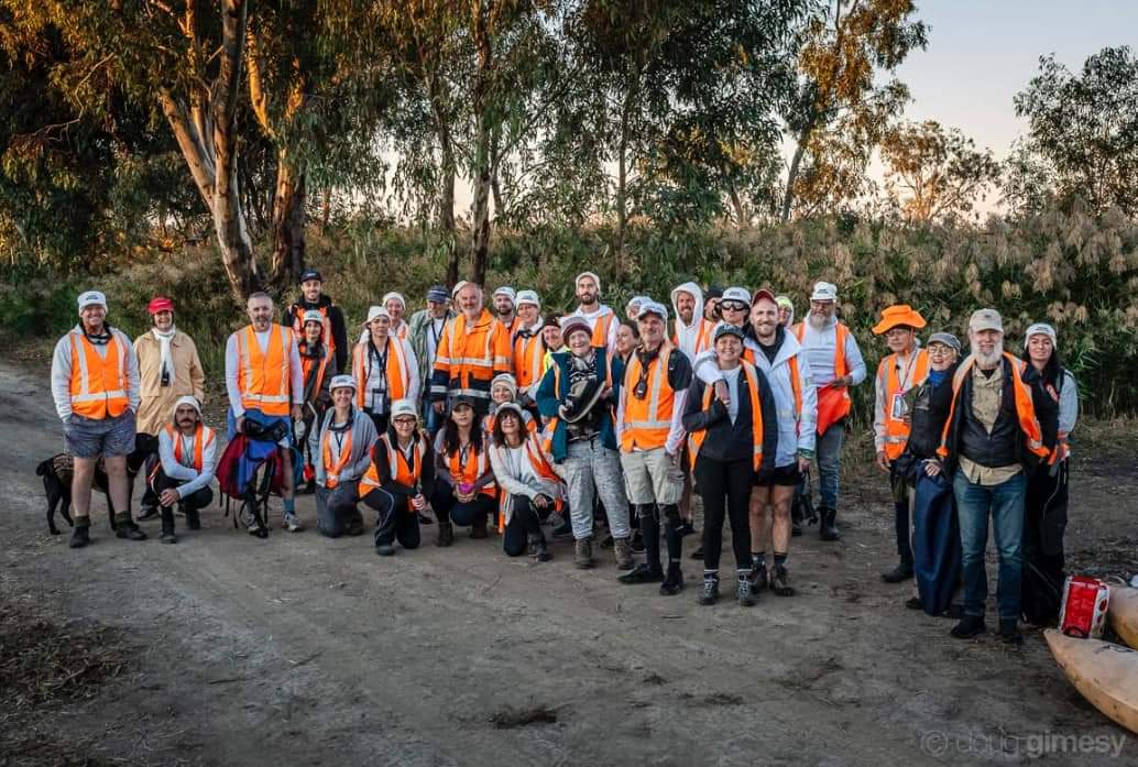 Just a bunch of people who would rather be doing other things than rescuing ducks. Thanks @JacintaAllanMP 🙄 @VictorianLabor may be gutless, but @georgievpurcell's not, & neither are we. #BanDuckShooting 📸 Doug Gimesy Photography