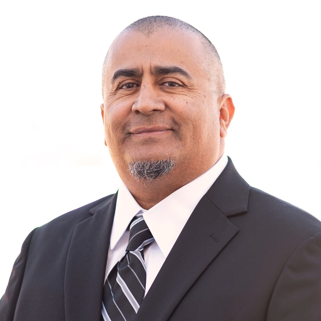 Leandro Baldenegro was unanimously appointed to fill the vacancy for the Ocotillo District on the #GlendaleAZ City Council. He was selected for the City Council seat from qualified candidates who applied from the Ocotillo District. Learn more at: ow.ly/1wZP50RgLeo