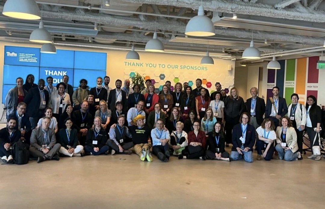 Last week our CTO, Seth, met with  @tufts Food & #NutritionInnovation Institute @MassChallenge in #Boston.

Do you eat? Then #AgriTech impacts you!