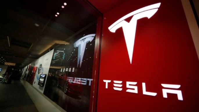 Tesla Anuncia Planes para Despedir al 10% de su Fuerza Laboral🚨🧑‍🏭 cadenapolitica.com/2024/04/15/tes…