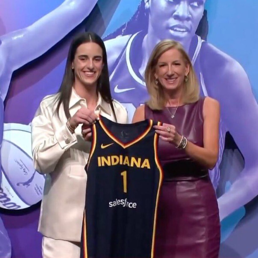 Indiana Fever take Caitlyn Clark #1 overall at WNBA draft