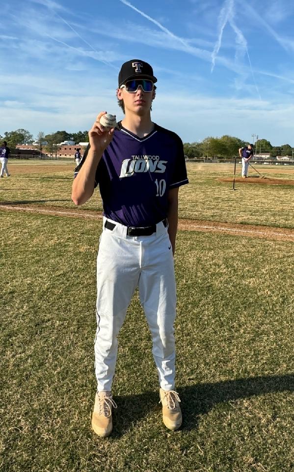 Junior Carson Taylor <a href="/Carson181018/">Carson</a> goes 4 for 6 against Green Run with 6 RBI's and a 3 Run Home Run in the 5th!