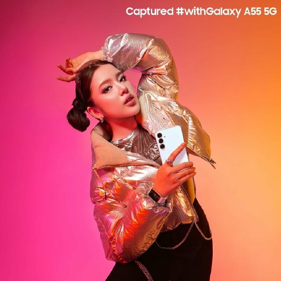 undkeel's tweet photo. @samsungID @initiaraandini Suka banget sama #AwesomeNightoPose Tiara yang ini! Aku kalau punya #GalaxyA55 5G dengan 50MP OIS HDR Nightography Camera bakal hunting foto-foto kuliner aja sih kayaknya. 
#PickAwesomeNightoPose
#AwesomeNightography https://t.co/YWR0bGosDq
