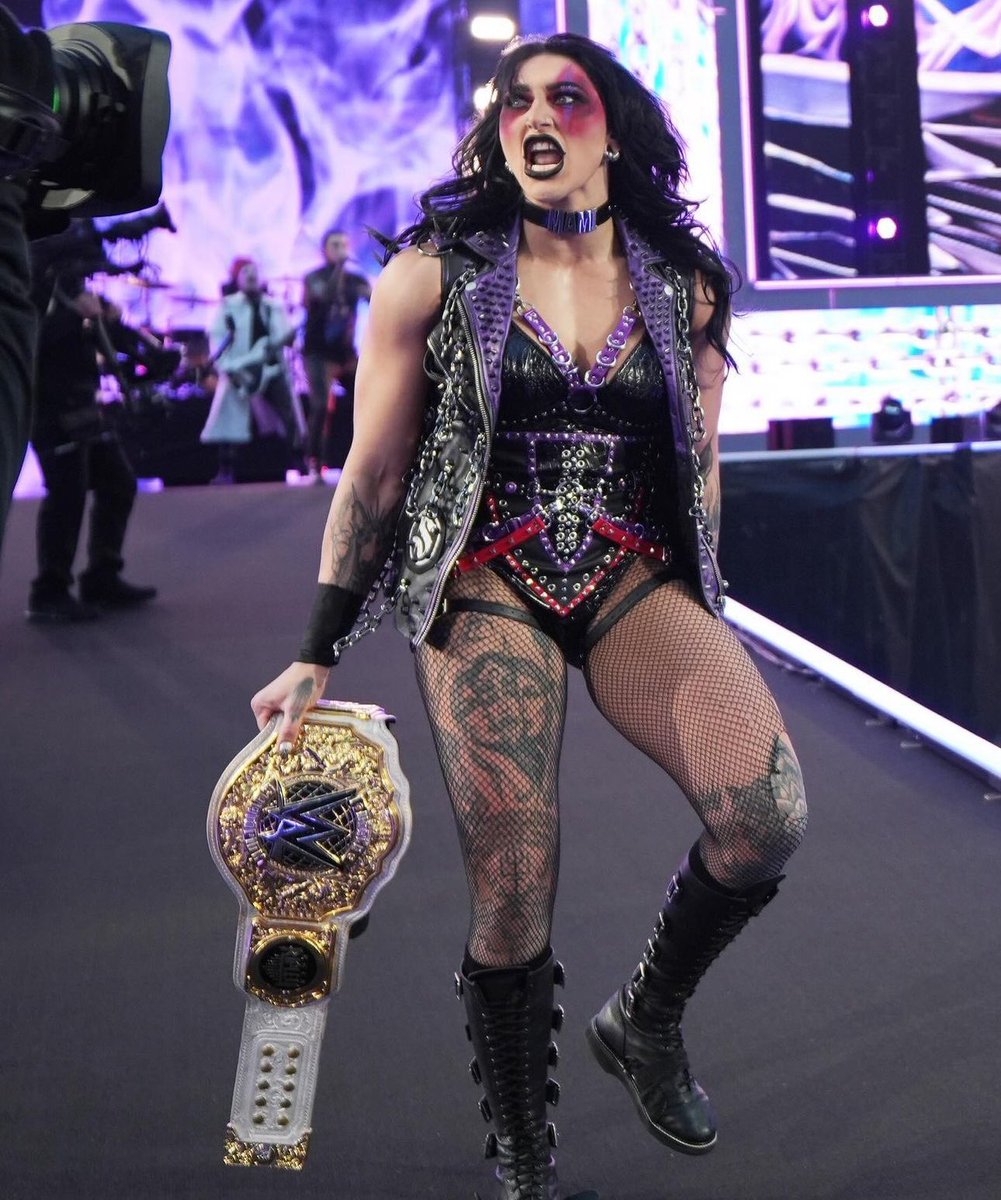 SKWrestling_'s tweet photo. Title or no title, Mami will always be on top! 😤
Get well soon, @RheaRipley_WWE ⚖️
#WWERAW https://t.co/5BdjmsAO7l
