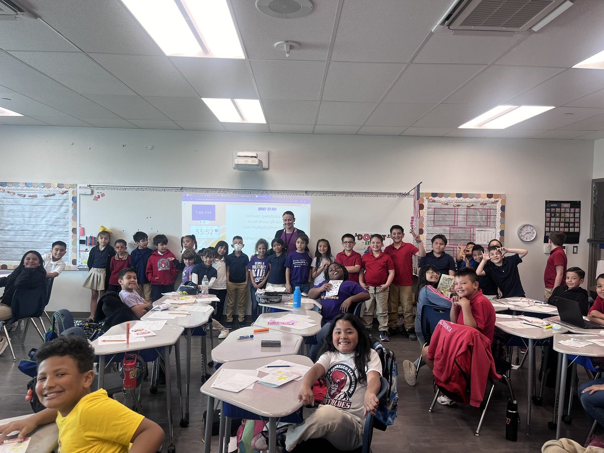 Lgrew_JCE's tweet photo. We had future third grade Buffs stop by our class and wish us luck on our test. Thank you to Ms. Chavez class. #buffvengers we assemble for the reading STAAR tomorrow! https://t.co/X0V0hD2aqd