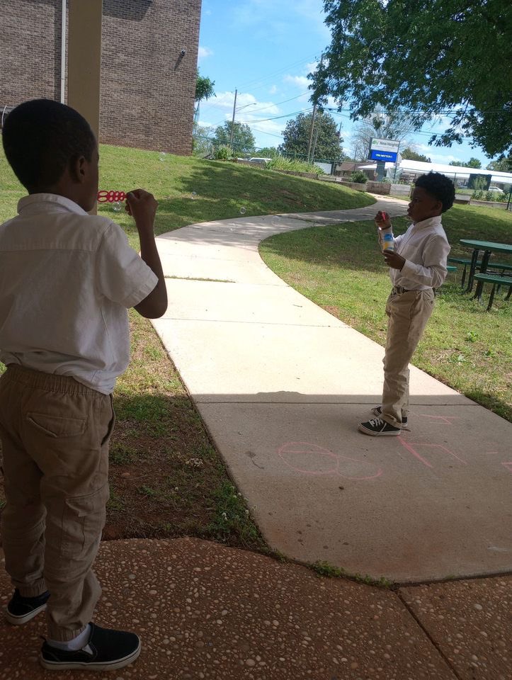 Our ROCKStars are enjoying this beautiful sunny day out! 🌞 #FunInTheSun