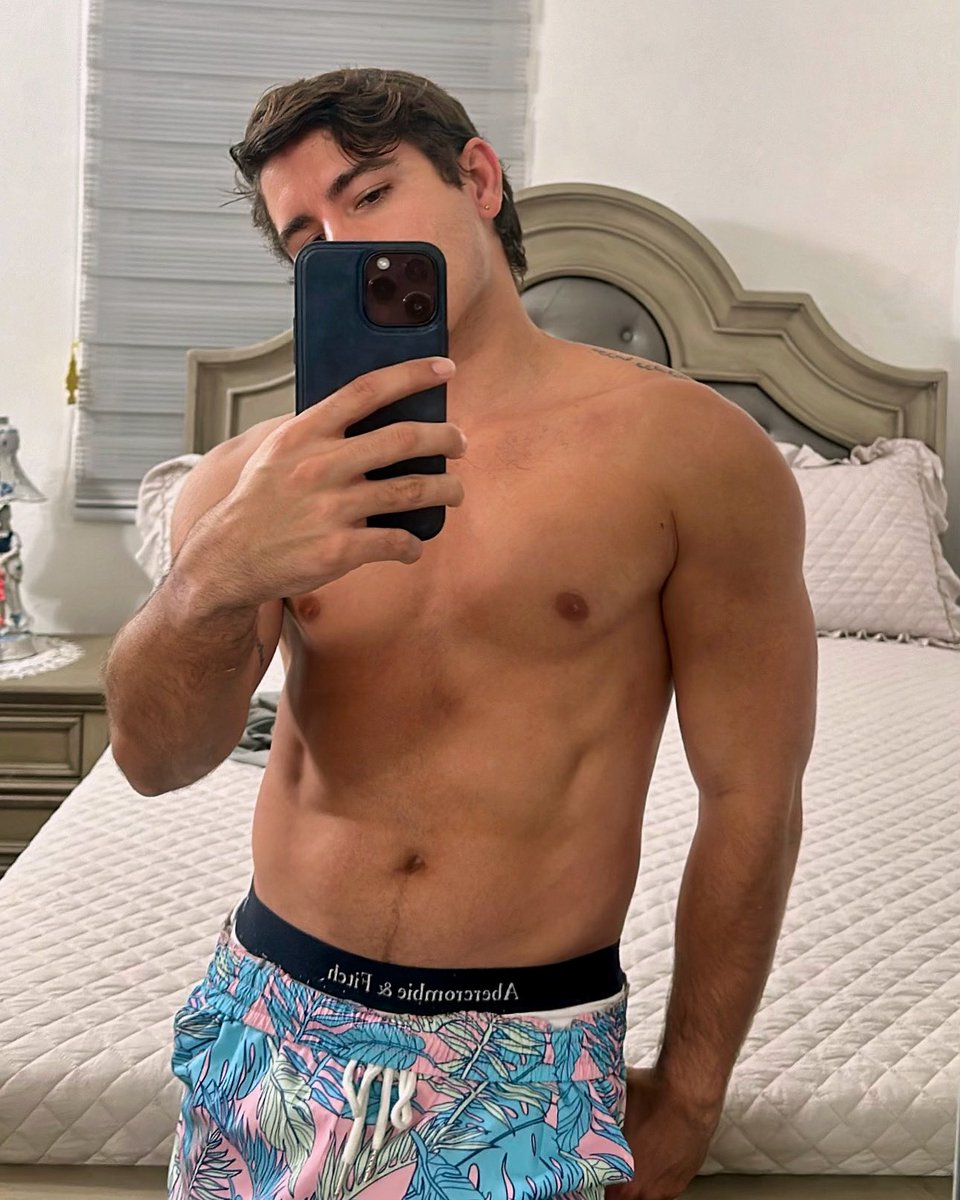 𝙻𝚘𝚠𝚒𝚜 tweet media