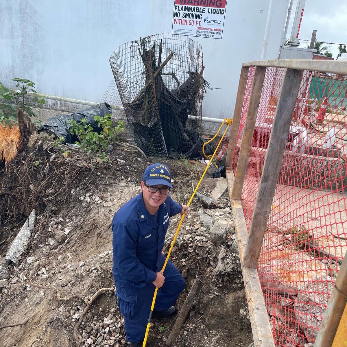 Our IMD team responded to a sheen reported in Hagåtña marina, contained in 15x15-ft area. Thanks to Unitek's rapid intervention, 100gal oily water removed. Samples taken in effort to determine source. Guam EPA also on site. We are monitoring the situation closely. #Force4Good