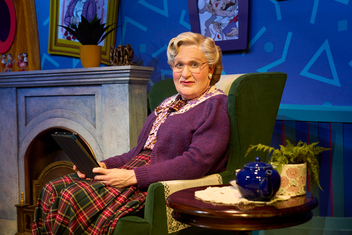 Mrs Doubtfire musical announces new West End casting britishtheatre.com/mrs-doubtfire-… @DoubtfireUK  #theatre #musicals #WestEndTheatre #MrsDoubtfire