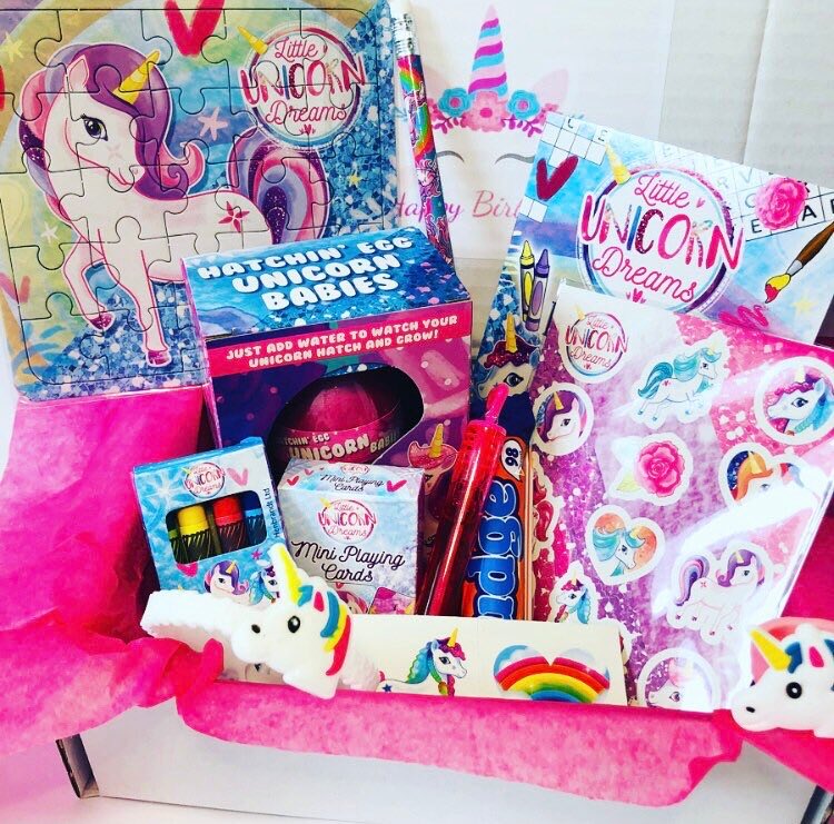 Personalised unicorn gift. Filled with fun activities and more. #unicorn #unicorngift #girlsgift #etsy #unicornactivities #birthday #getwellsoongift ktspecialgifts.etsy.com/listing/101501…