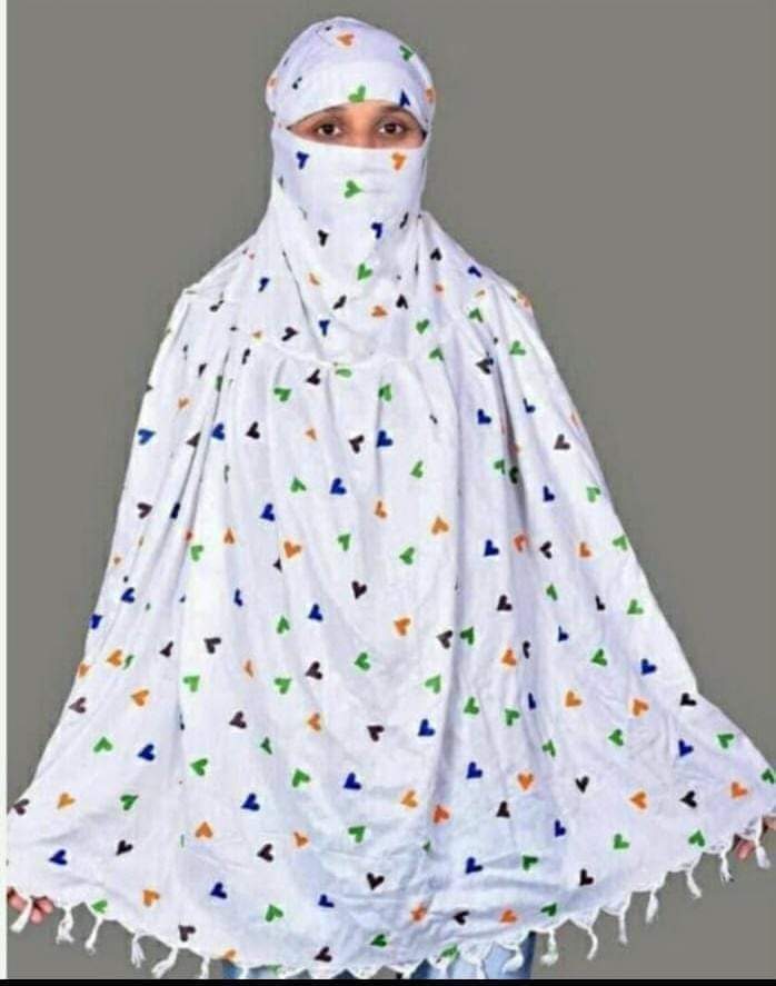 ) फॅशनच्या नावाखाली हा हिजाब आपल्यावर लादण्याची तयारी सुरू आहे का...?