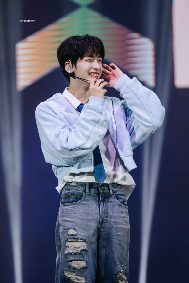 emmafayev's tweet photo. 240410 β NXD Lee Yongjoon μ΄μ©μ€, ONEUS 2nd World Tour 'La Dolce Vita' in Los Angeles
#NXD #NeXtiDentity #NXD_JUMP #OneusinUS #OneusinLA #La_Dolce_Vita #OneusWorldTour https://t.co/WmAto7lbLQ