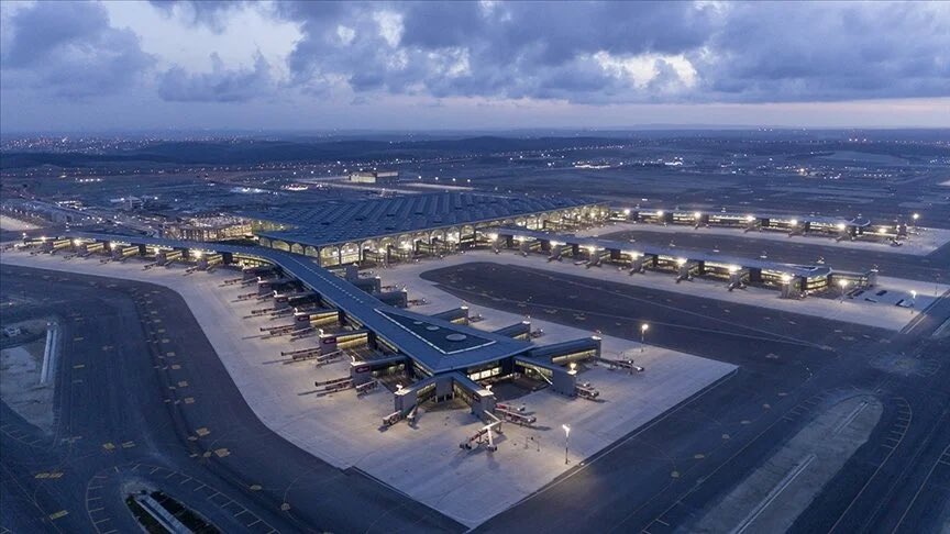 1-7 Nisan tarihlerinde İstanbul Havalimanı, günlük ortalama 1412 uçuşla Avrupa'nın en yoğun havalimanları arasında ilk sırada yer aldı. (Avrupa Hava Seyrüsefer Güvenliği Teşkilatı)