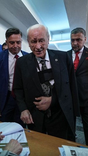 SENİ BÖYLE EDEN FELEK. BAŞKALARINA NELER EDER?