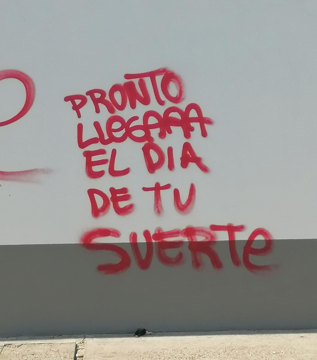 multiforoalicio's tweet photo. Las paredes hablan y aconsejan https://t.co/Cwle2RZQbH