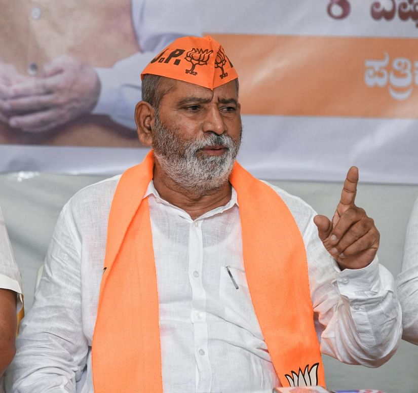 Anjan94150697's tweet photo. KOPPALA MEGA #EXCLUSIVE:
#BREAKING: FIRE CUBES FOR THE BJP IN KOPPALA.!
📌Sitting BJP MP Sanganna Karadi has #leaned towards the Congress.
#LokSabhaElections2024
#KarnatakaPolitics https://t.co/ksPNIHIcTo