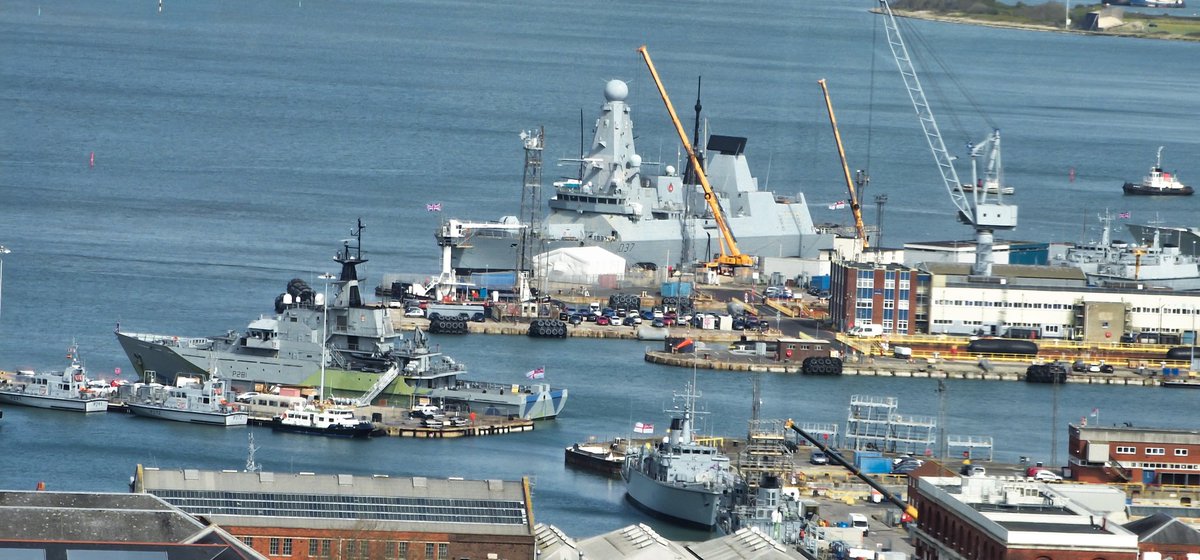 HM Naval Base Portsmouth @NavyLookout @warshipworld @WarshipCam @WarshipsIFR