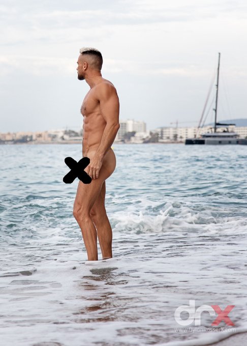 TONY... https://t.co/SOvtJjF7gt https://t.co/jQEqgSBZD2