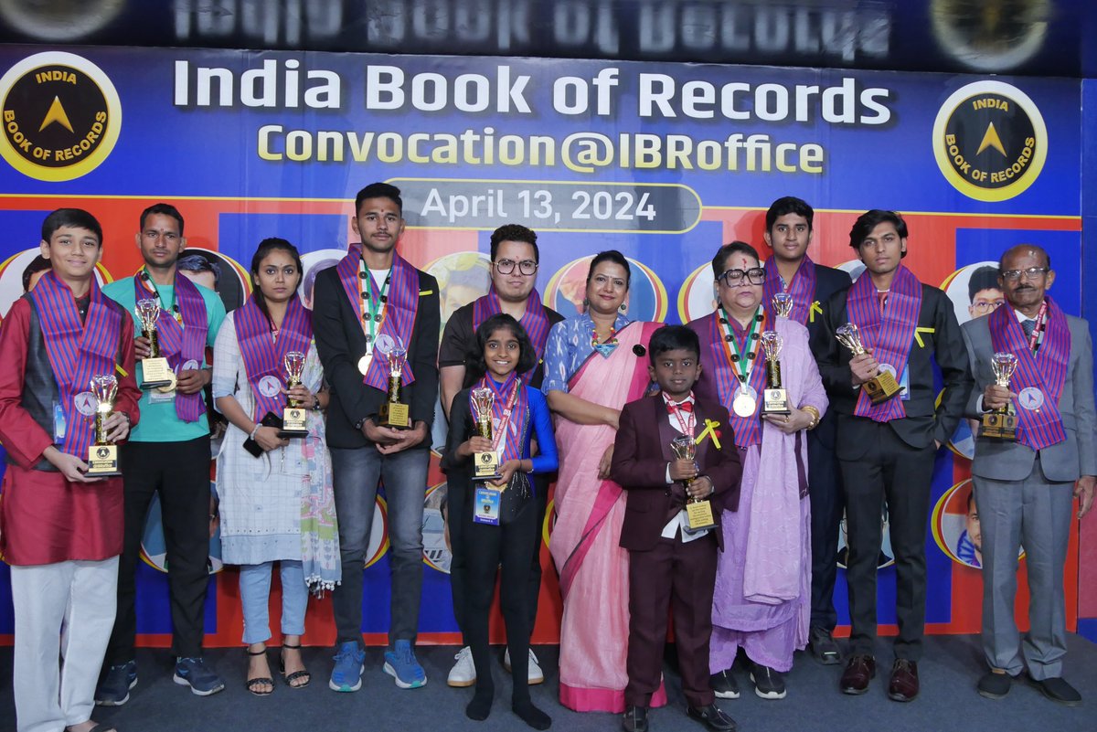 indiabookrecord tweet picture