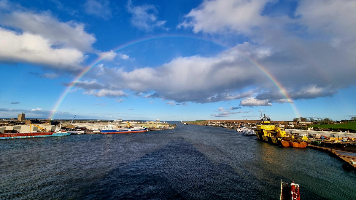 Check out this stunning rainbow captured by Alexander Mark Vinding from @maersksupply's Maersk Mover over the weekend 🌈📸 #PortViews #MontrosePort #MaerskMover