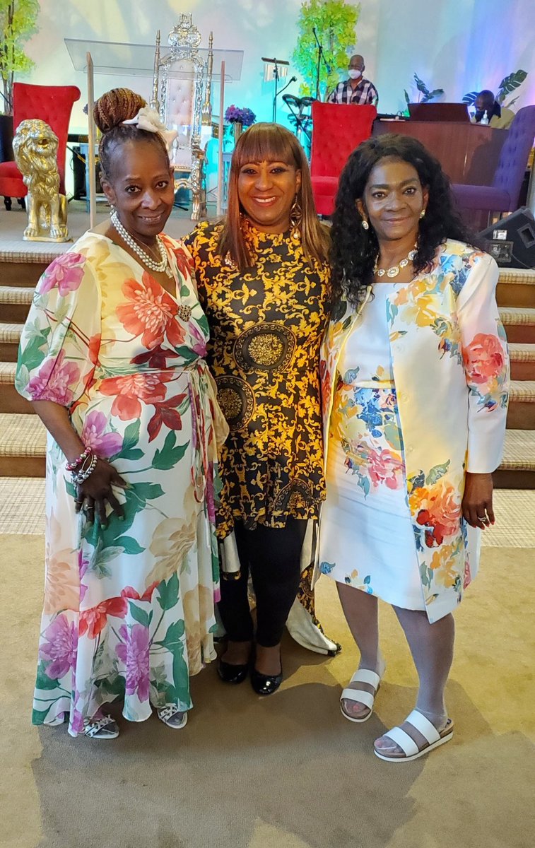 CmiMarriages's tweet photo. @AndyMarieCass @bre_fitz Well said. Collaboration over Competition 💜 My Mama Left and my Auntie mom's eldest sister at my brother,'s church.
@IntegrityChristianCenter https://t.co/nZ2FSWqSx8