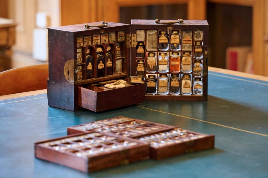 Today is the anniversary of the Battle of #Culloden. Stuart Threipland, President of our College, acted as the physician to Bonnie Prince Charlie and his troops during this battle. This is his medicine chest rcpe.ac.uk/heritage/colle…