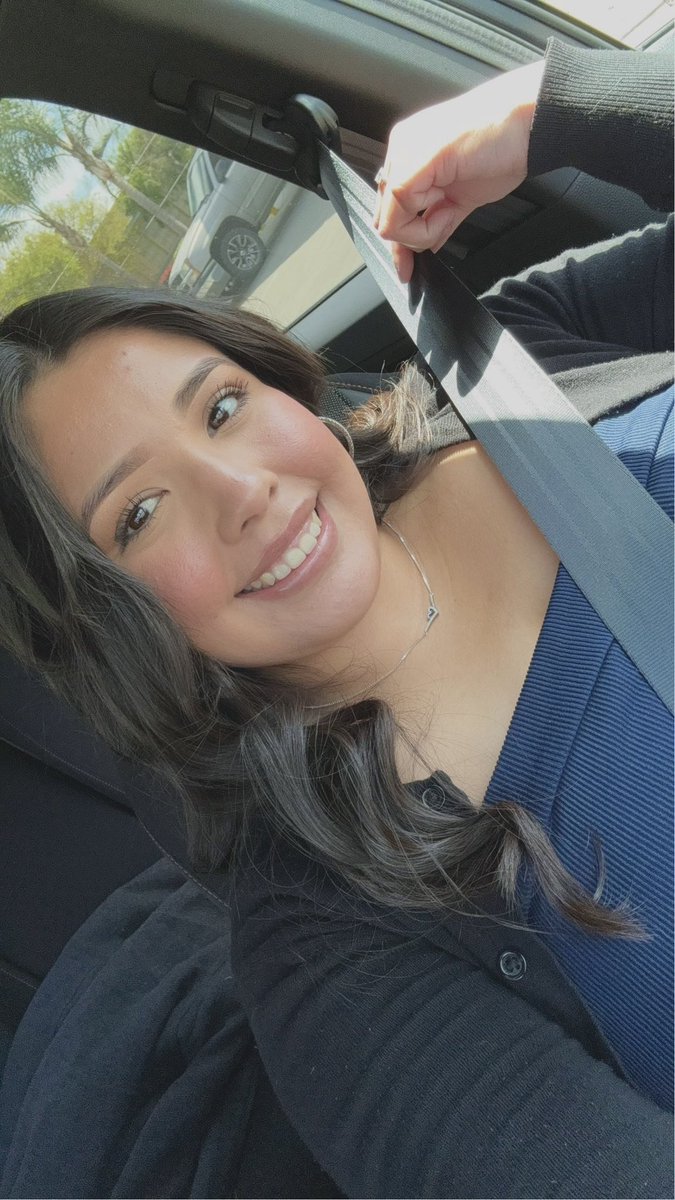 ivonneramirez_'s tweet photo. 😁 https://t.co/Wr2WrcX7Kp