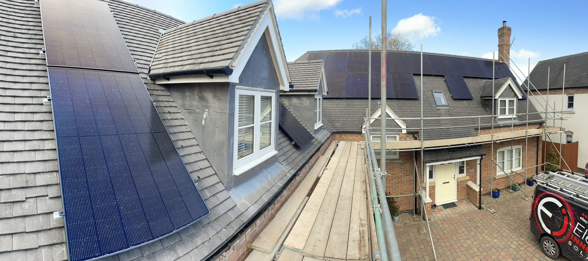 ElecInn's tweet photo. It’s a big one!
22 panels.
Optimisers
Eddi
Solis inverter
Puredrive Batteries
Tricky install especially with the challenging weather we’ve had these last few days but the team pulled it in.
#Solar #SolarPV #SolarPVInstaller #SolarInstaller #Renewables https://t.co/DxHGG3SklH