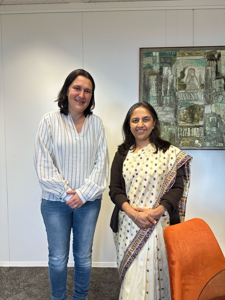 Amb @reenat_sandhu had a fruitful meeting with MP @KatiPiri & discussed ways to further strengthen 🇮🇳🇳🇱 ties, including parliamentary exchanges. She appreciated Hon’ble MP’s support and briefed her about India’s development priorities & views on global developments @MEAIndia