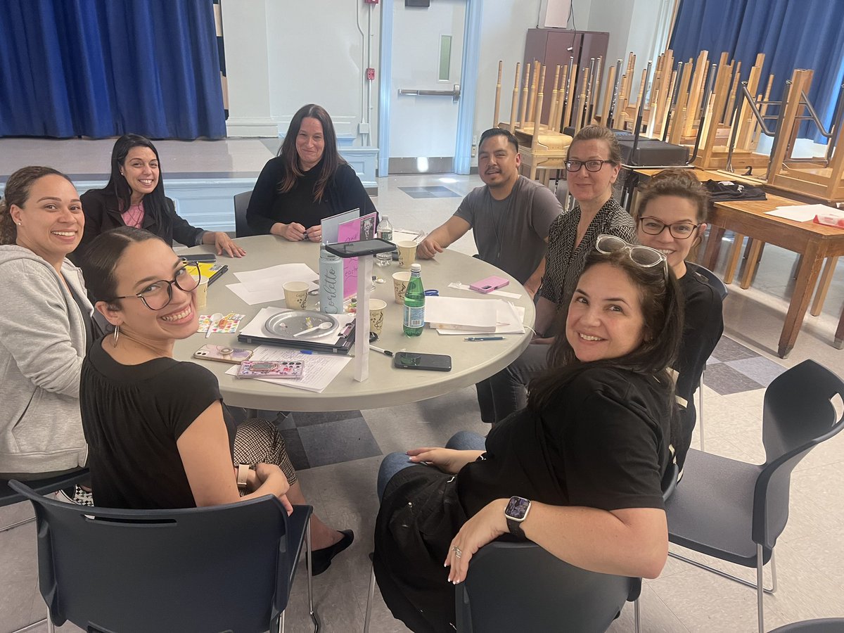 nliap35's tweet photo. Today’s Importance of STREAM in Elementary School workshop was a big success! Thank you to my principal, the rest of administration, and colleagues for always encouraging me to follow my STREAM Dreams 💫 @PS20PtRichmond @DrMarionWilson @CSforAllNYC @CSD31SI https://t.co/nuqzuUzVAC