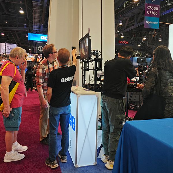 📷The first day of #NABShow2024
📷Welcome to visit us to explore Osee's latest products and try your luck (𝙂𝙞𝙫𝙚𝙖𝙬𝙖𝙮)
📷Meet us at booth 𝗖𝟱𝟱𝟰𝟱
.
.
#NABSHOW #oseemonitor #oseetech #moviemaking #filmproduction #cameragear #videography #directorofphotography #setlife