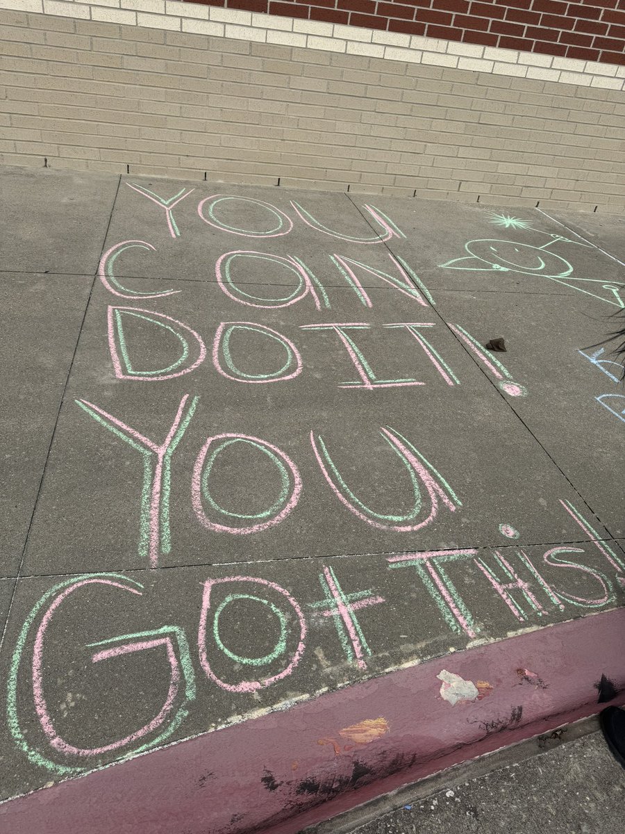 Jessi_White03's tweet photo. We are ready to greet our Dolphins tomorrow with spirit and encouragement as they take on STAAR this week! ✏️ 📚 🤓 @duryeaschool @CFISD_ELAR2_5 https://t.co/fGAqnbzzw7