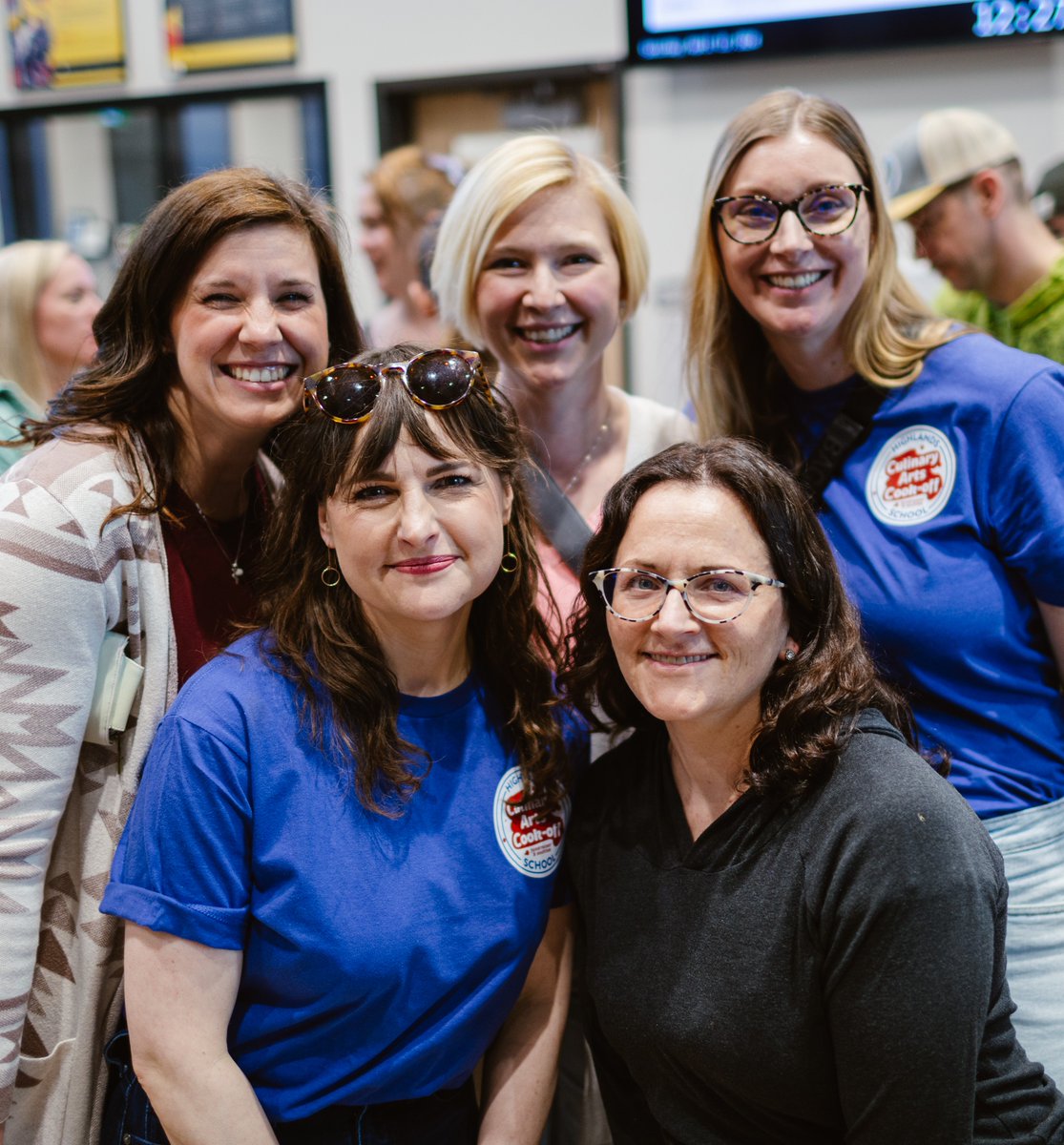 CulinaryCookOff's tweet image. We have many to thank for contributing to our Cookie-Off! We want to give a shoutout to all of the Highlands School teachers and students who collaborated to make such beautiful art! A special thank you to the students who gave us a spring production sneak peek!