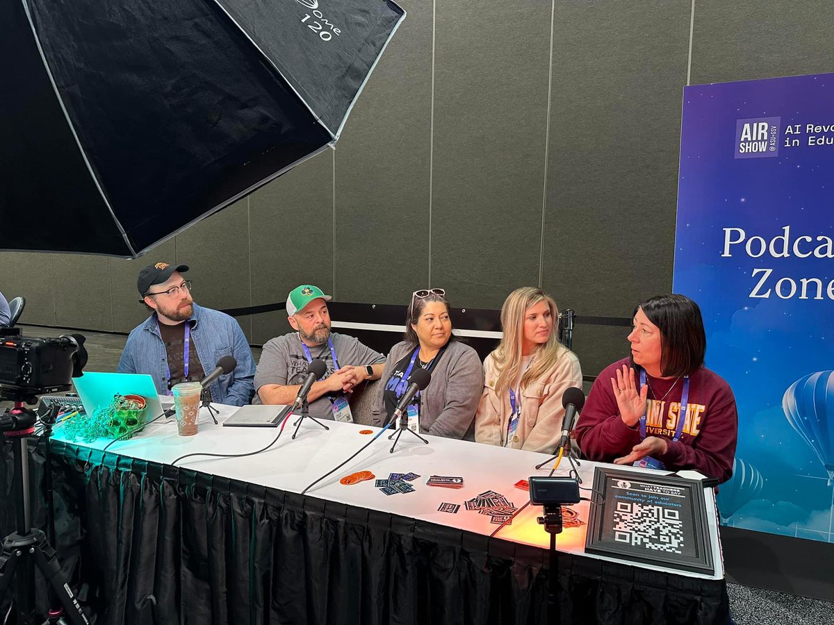 Attending the ASU+GSV AI Revolution show in San Diego was a blast. We set up in the exhibition hall and interviewed anyone who was curious. Having non-stop conversations with educators is so fulfilling. 

Now…the 9 hr drive home. 

@ninetiesmale 
@MrCarrOnTheWeb 
#asugsvairshow