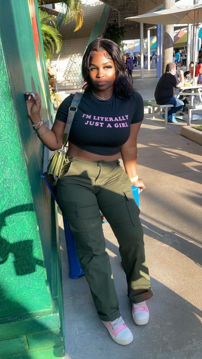 JasTheDon2's tweet photo. Tell these hoes to stay dangerous 'cause nere one of thеy niggas safe 💗 https://t.co/K4kdj1ppJz