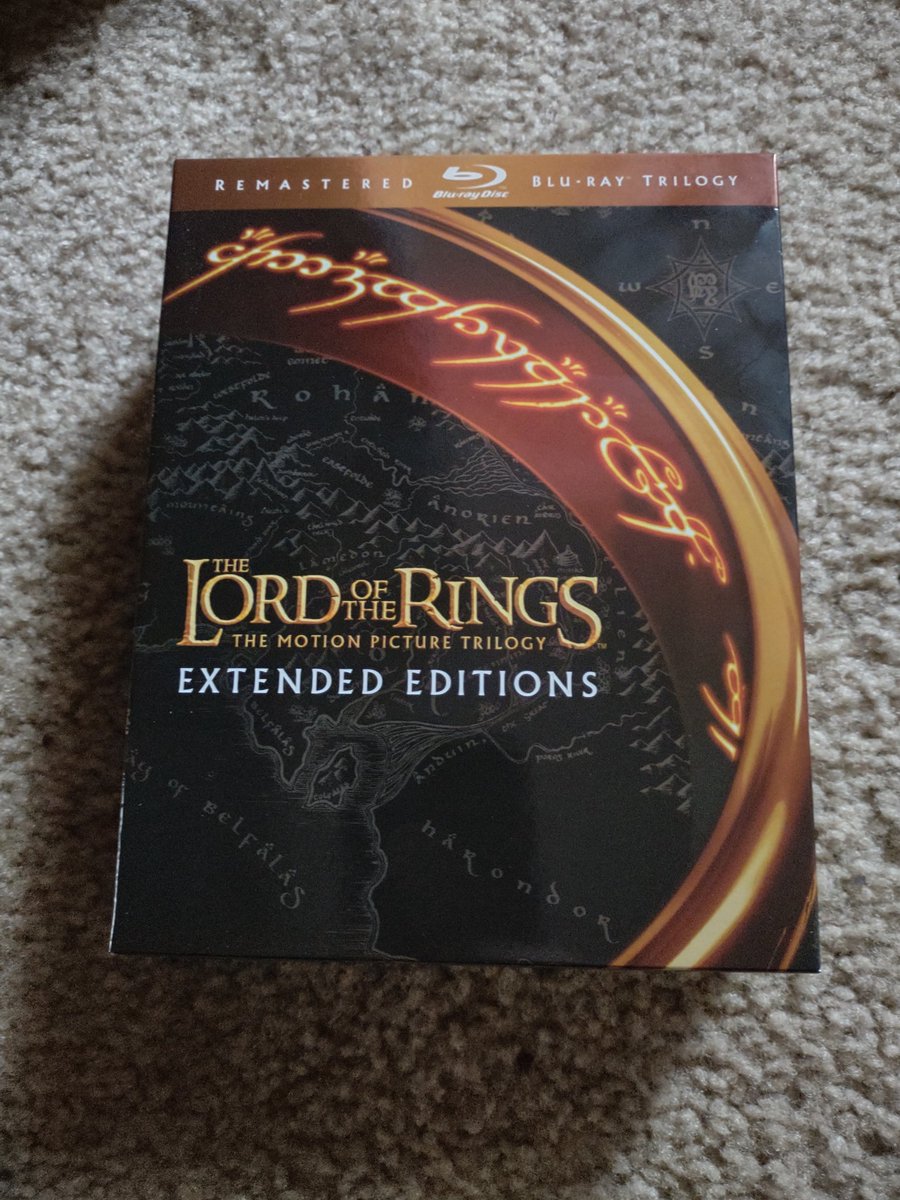 One Blu Ray set to rule them all. #LordOfTheRings 💍
