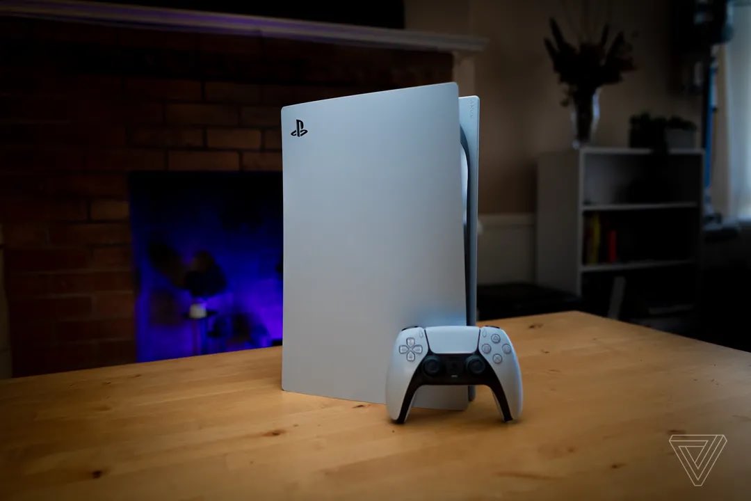 Sony’s PS5 Pro is real and developers are getting ready for it Sony is asking developers to get games ready over the summer, with a push for ray-tracing support 👀🔥 See more: theverge.com/2024/4/15/2413…