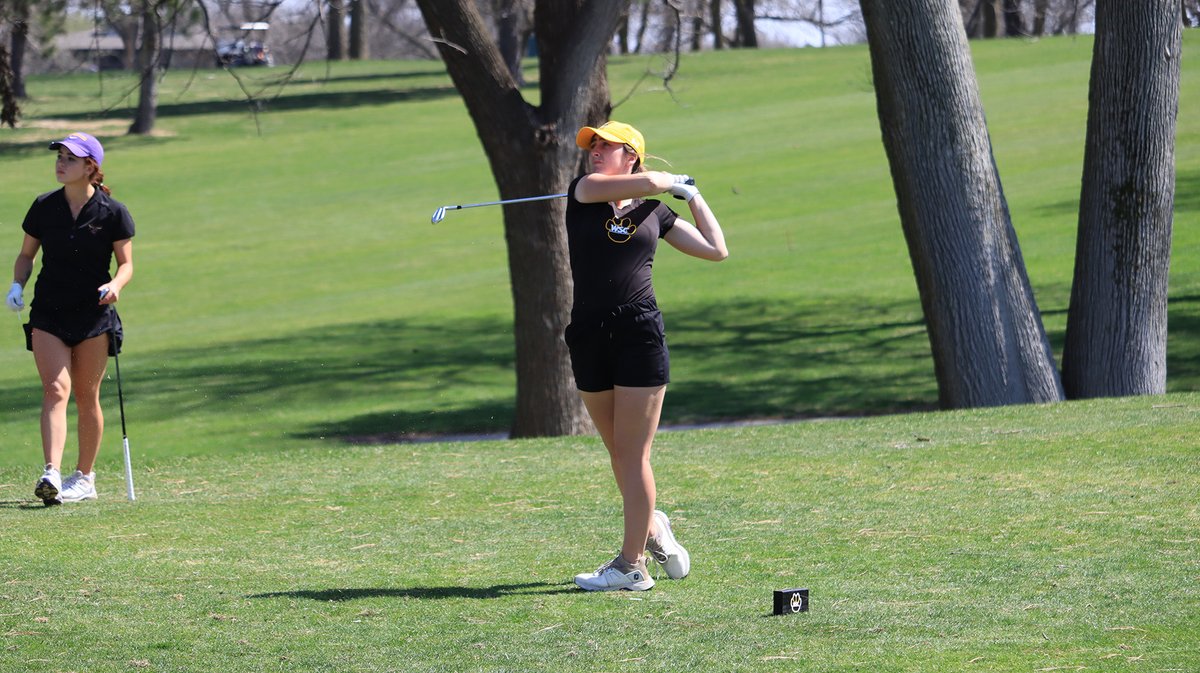 Second place finish for @WayneStateGolf at Wildcat Classic Monday in windy conditions. #PlayforthePaw wscwildcats.com/news/2024/4/15…