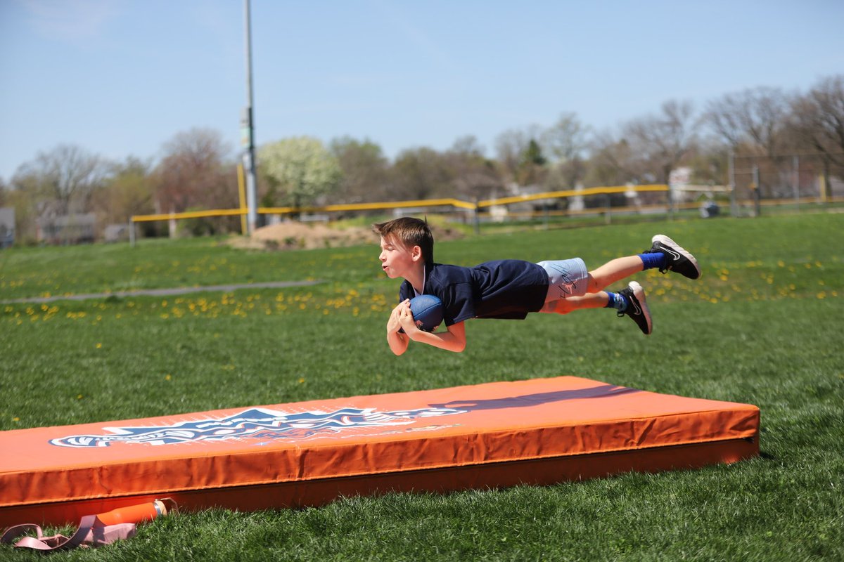 Laura Duffy tweet media