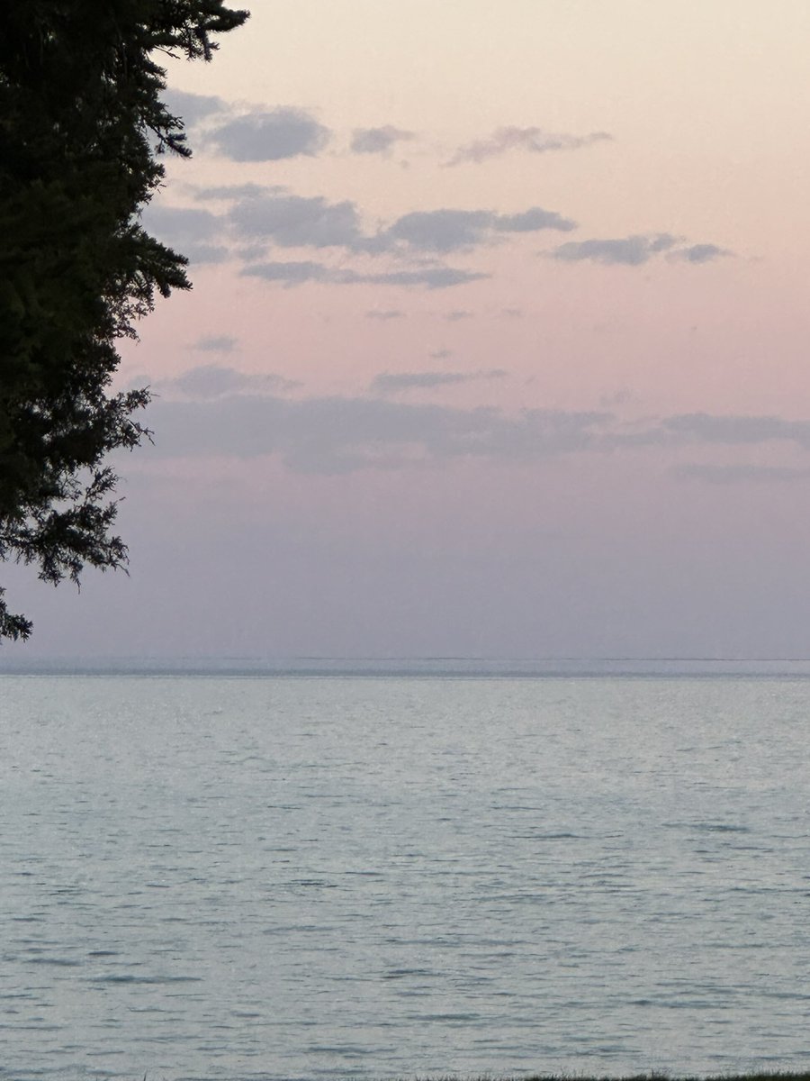 Wishing you all a peaceful night #lakehuron #lakehouseliving