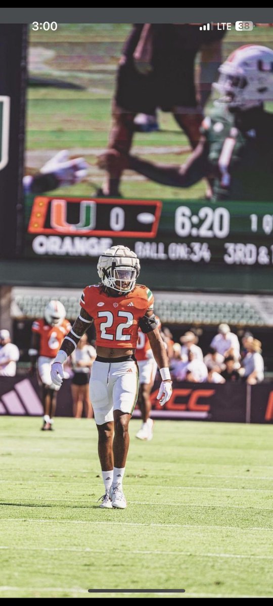 sanecane's tweet photo. #BringtheNasty ๐ฅ๐ช๐ @CanesFootball we see U https://t.co/iMbUfJ7wul