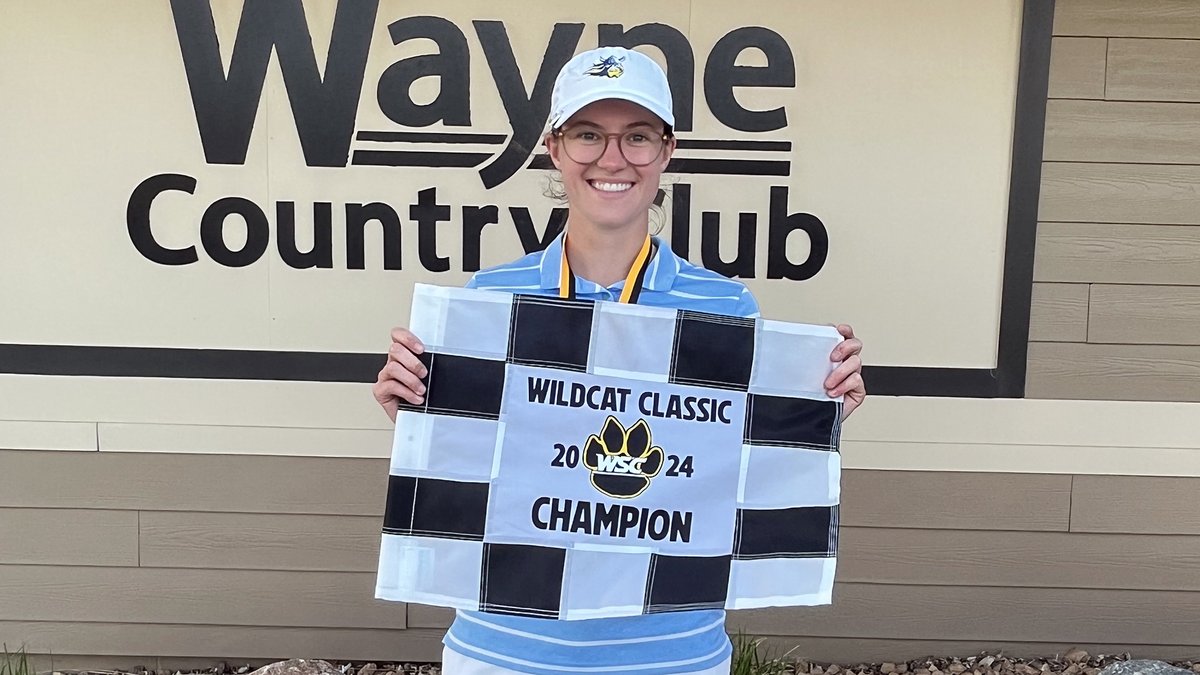AugieWomensGolf's tweet photo. Just another Monday 😏

Molly Stevens with the individual win and we claimed the team victory ⛳️

#BuildingChampions https://t.co/7apwDpuwd7