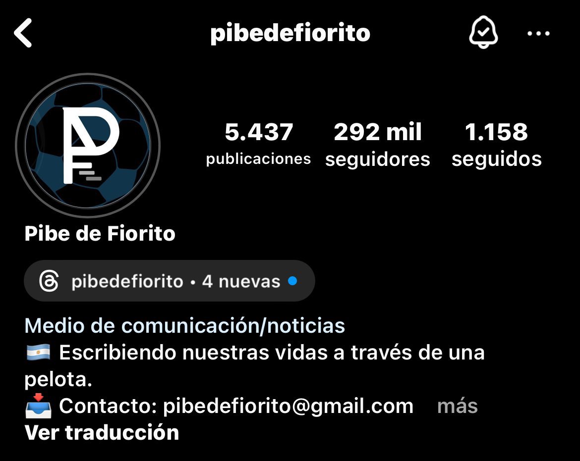 paseclave__'s tweet photo. Se termina un día en el que me ayudó mucha gente. Familia, amigos y muchas personas de la comunidad. Quizás pocos comprendan lo que me duele haber perdido esta cuenta, mi cuenta, pero realmente es muy complicado asimilarlo. Es muy duro combatir todo el tiempo ganas de llorar, pero el aval de la gente me deja un poco tranquilo. Gracias por eso.

Fueron muchas horas. Fue mucho sacrificio. Fueron errores y aciertos. Fue emocionante, y espero que lo siga siendo. Esto no solo me deja en jaque laboralmente o pasionalmente, sino también económicamente, ya que ahora ninguna marca o compañía va a querer apostar por mi contenido. Pero bueno, es la que toca. Y ojalá pueda volver a estar bien rápidamente.

Siento que esta causa va a durar dos días cuanto mucho y va a quedar en el olvido, y ahí sí que voy a tener que empezar de cero realmente. Por voluntad propia y única, como siempre ha sido. En el mientras tanto hare lo posible por recuperarla o conseguir contactos, pero lo veo difícil.

Hoy traté de informar lo más que pude, aún devastado y todo. Tenía que hacerlo por mí y por ustedes.

Ojalá este llanto de desazón se convierta en uno de alegría próximamente.

Depende de mí que sea así. Solo de mí.

Gracias por estar, otra vez. A todos. 

Y si quieren seguir difundiendo la causa, más que invitados están. ❤️