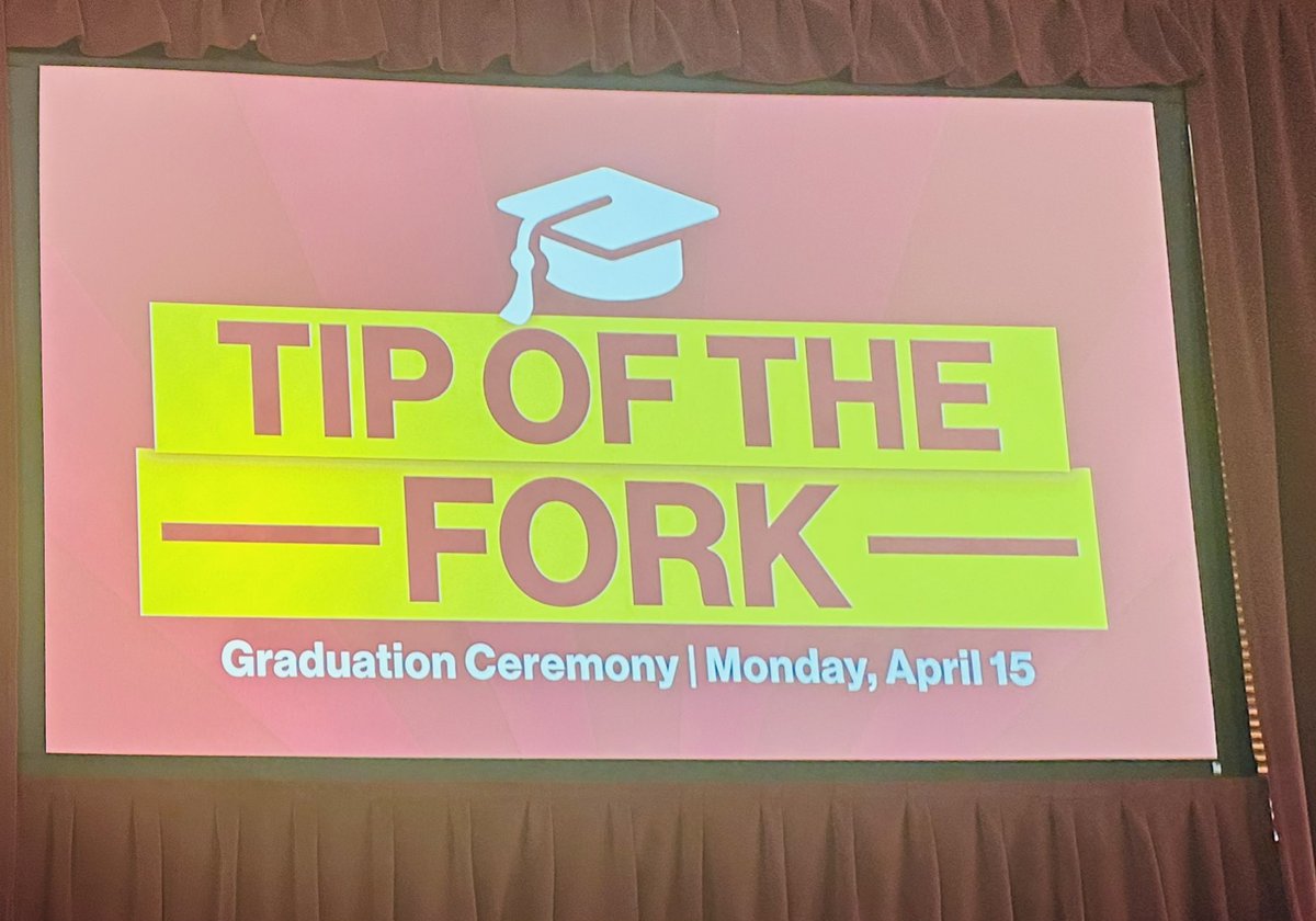 MarcusW_O2V's tweet photo. #TipOfTheFork
#SunDevilsGraduate
#O2V https://t.co/UlMkh6TWhB