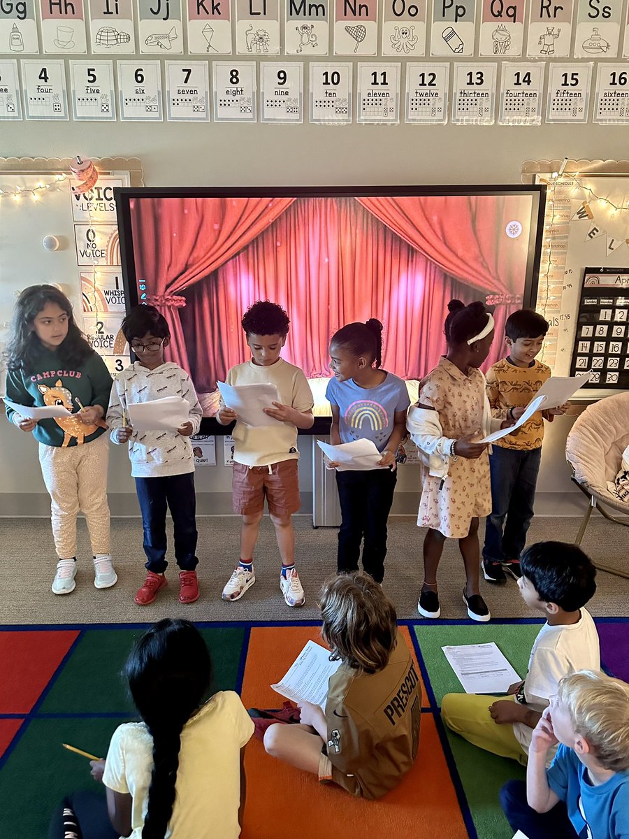 MrsMartuscello's tweet photo. We LOVE some reader’s theater 🎭 @PISDHallElem #hallmeansall #fabulousfirsties https://t.co/SWg8epfhz0